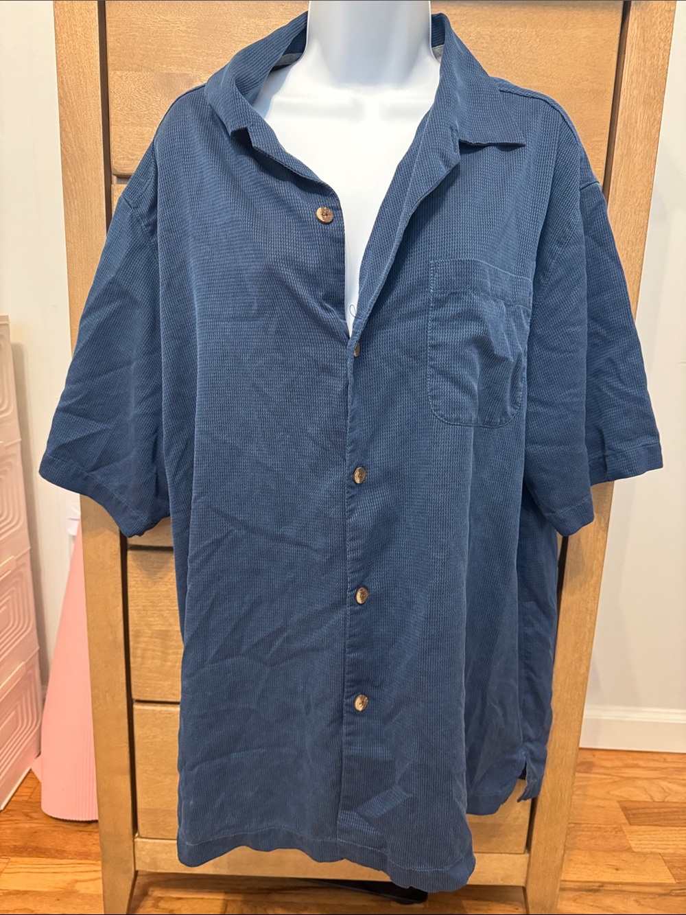 Tommy Bahama Silk Short-Sleeve Men's Button-Up Shirt